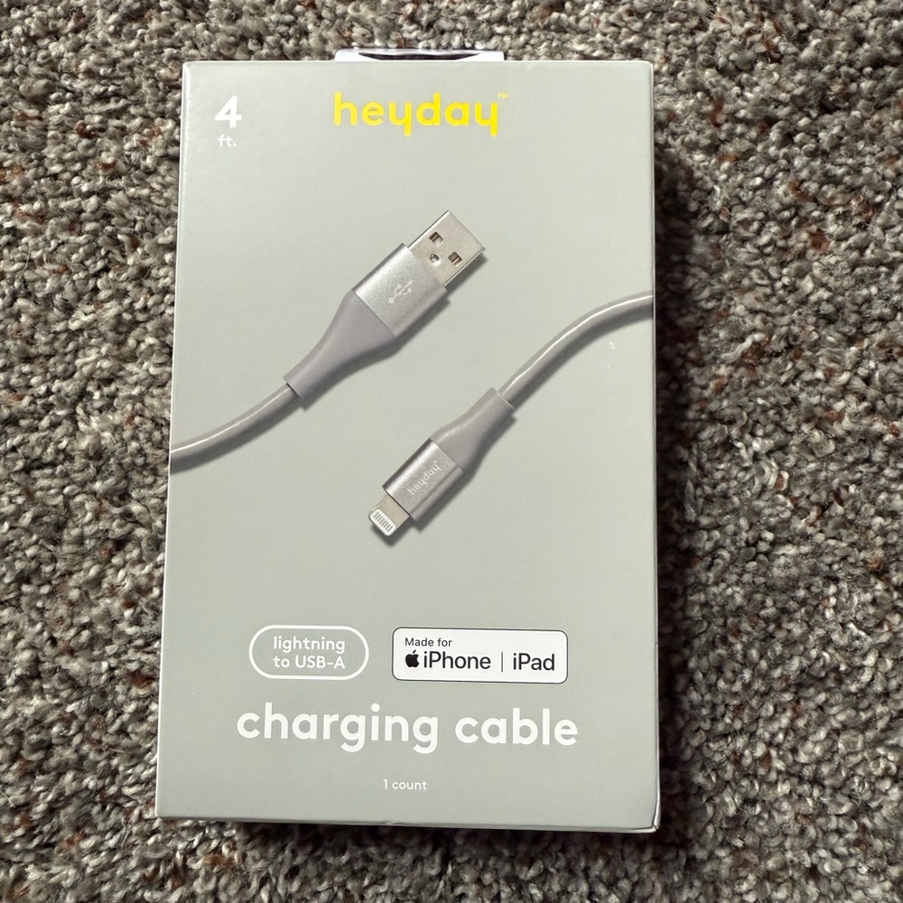**Free Gift!** Heyday Silver Lightning Cable